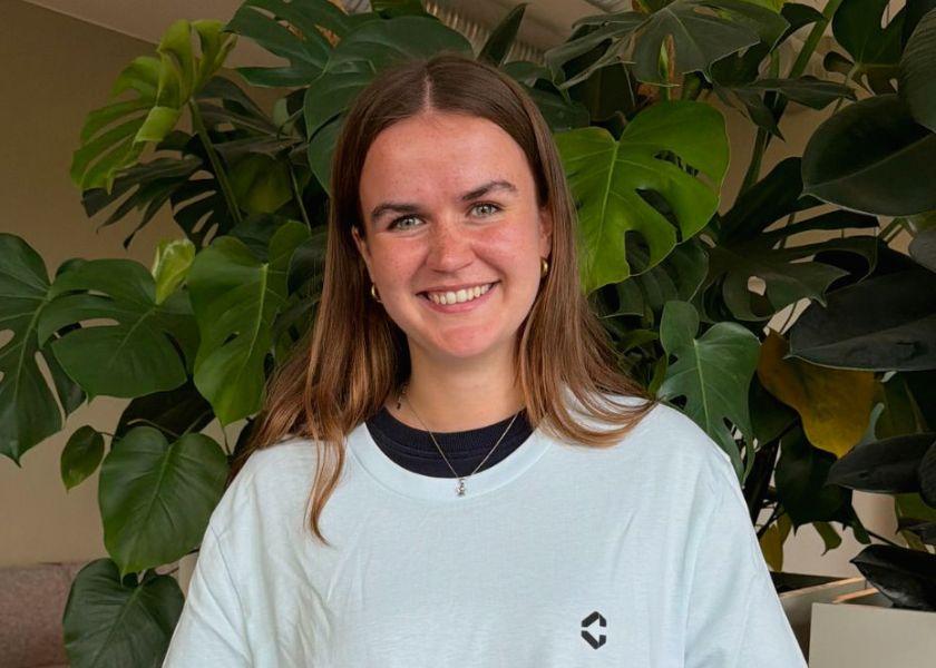 Lea, Werkstudentin im Marketing